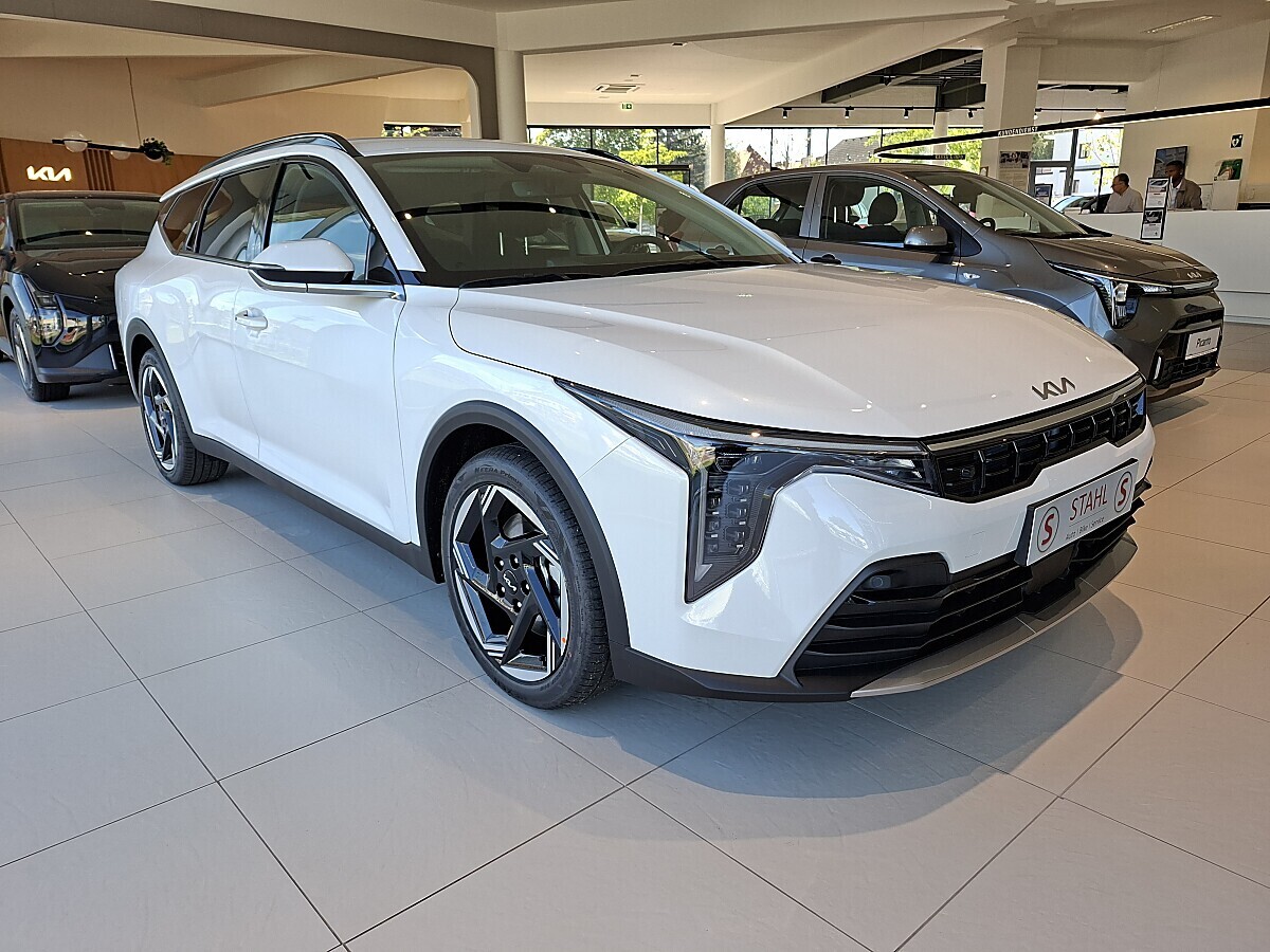 Kia K4 Sportswagon Gold