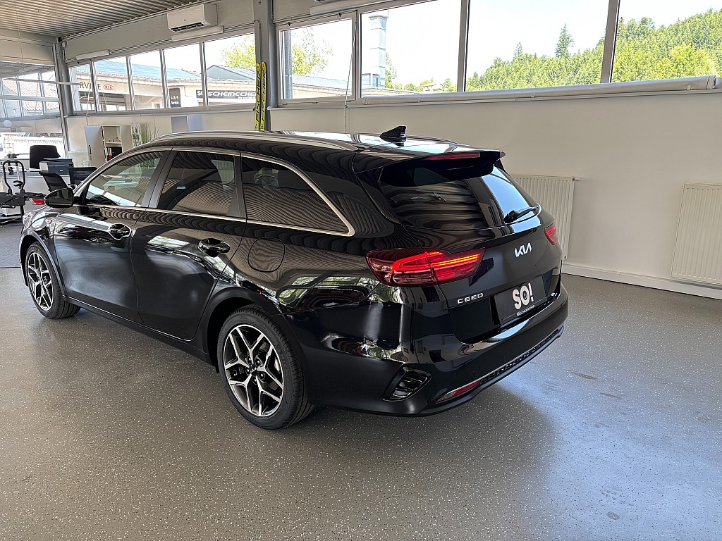 Kia Ceed Sportswagon Silber