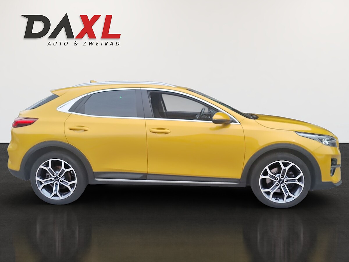 Kia XCeed (MY25) Gold