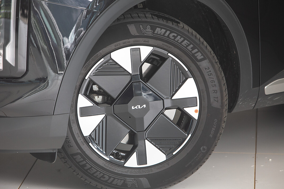 Kia Sportage PE Silber