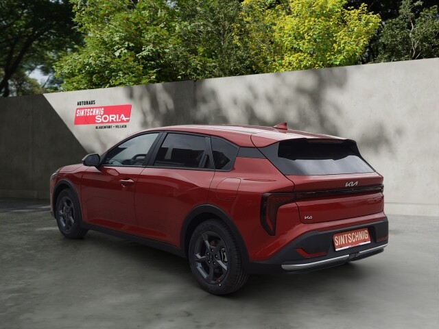 Kia K4 Hatchback Silber