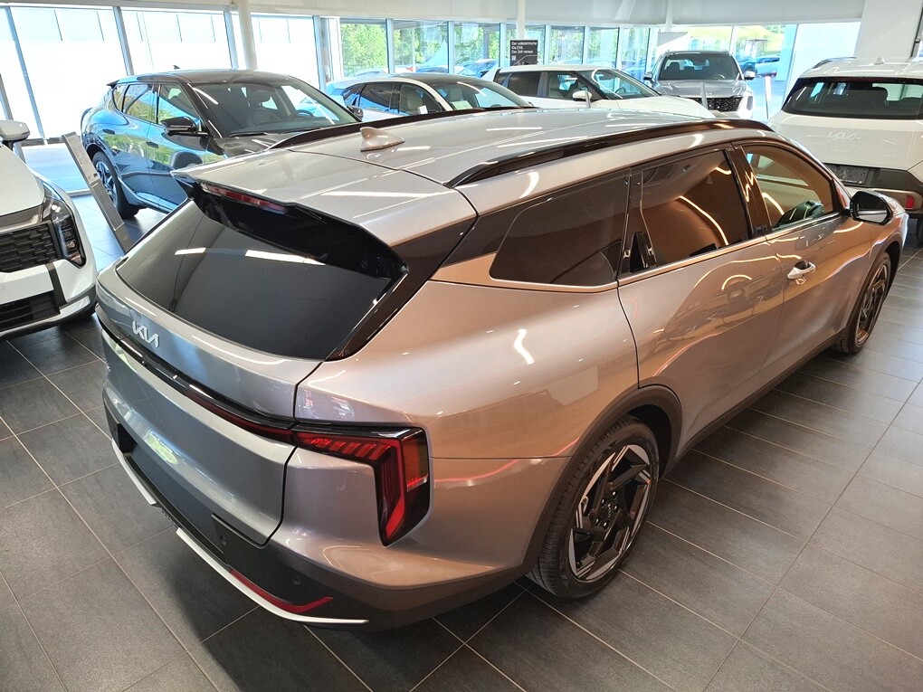 Kia K4 Sportswagon Gold